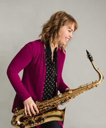 Jessi, Hygenist - Saxaphone Headshot
